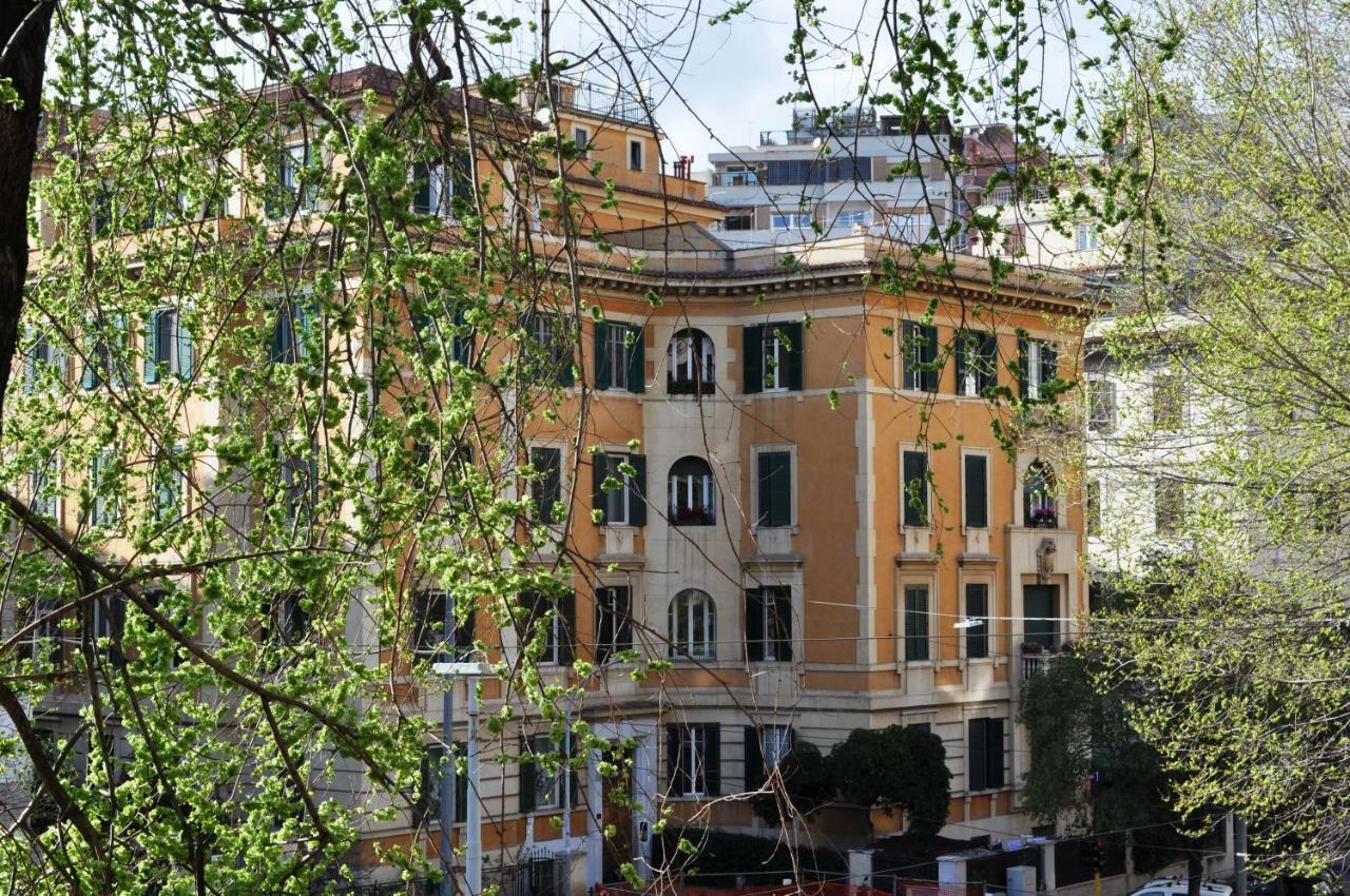 Trastevere Boulevard Рим Экстерьер фото